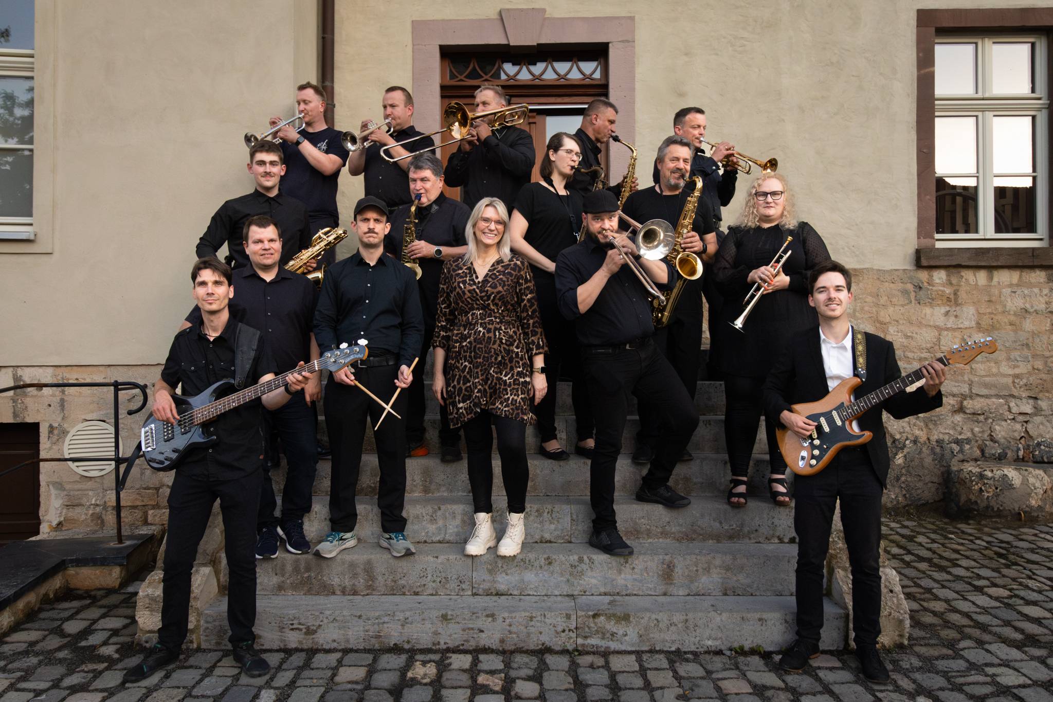 https://www.weida-land.de/var/cache/thumb_46078_1070_1_0_0_r2_jpeg_08_muss_tanztee_mit_der_querfurter_bigband_23_märz.jpeg